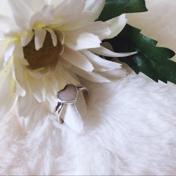 Sterling Silver Heart-Shaped Ring - Picture 5 of 13